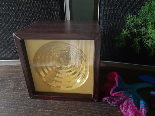 Unique 70's Altai G012 (H800) veneer-look strobe light, adjustable speed