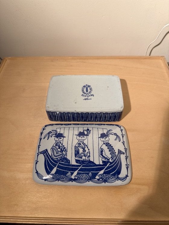 Image 1 of Gâteau en porcelaine bleu Stavanger Flint