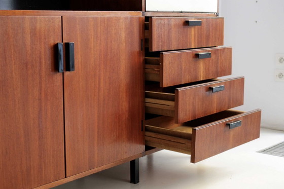Large Pastoe bookcase, an iconic piece from the 1960s – Wood (photo 9 of 14)