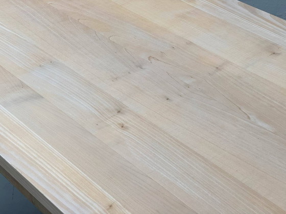 Image 1 of Elegant maple dining table, early 2000s