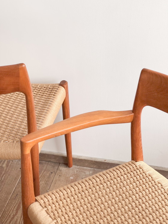 Image 1 of Sillas de comedor danesas de teca de mediados de siglo nº 57 y 77 de Niels O. Møller, J. L. Moller, juego de 6