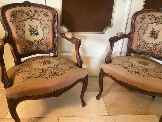 Image 1 of Handbestickte Sessel