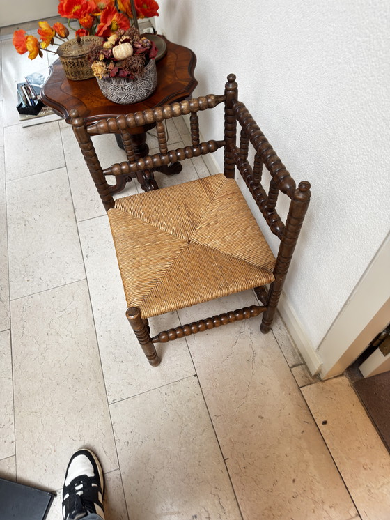 Image 1 of Klassischer Bobbin-Eckstuhl