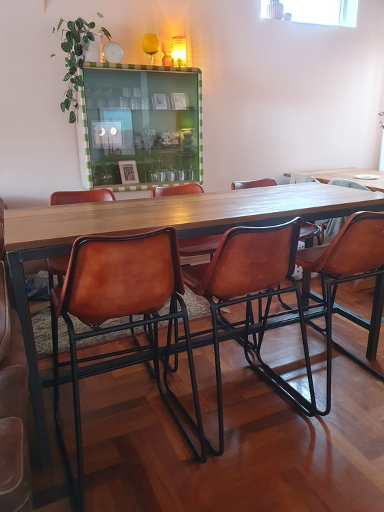Image 1 of Industriële eettafel en stoelen / bartafel en barkrukken