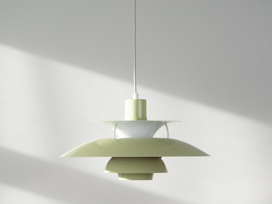 Danish PH 5 pendant lamp by Poul Henningsen, 1958 – Louis Poulsen, Aluminium (photo 2 of 8)