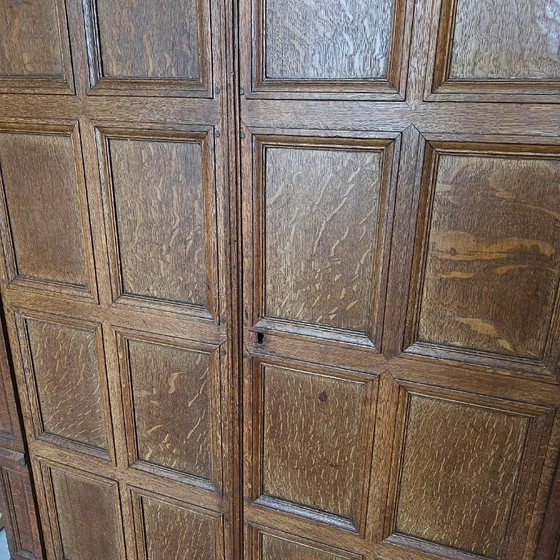 Antico armadio a pannelli in rovere olandese, inizio XVIII secolo – Armadi contenitori, Wood (photo 7 of 9)