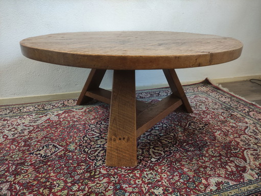 Table basse brutaliste wabi sabi