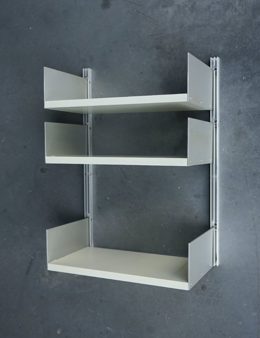 Estantería de pared pequeña modelo 606 de Dieter Rams para Vitsoe, década de 1960.