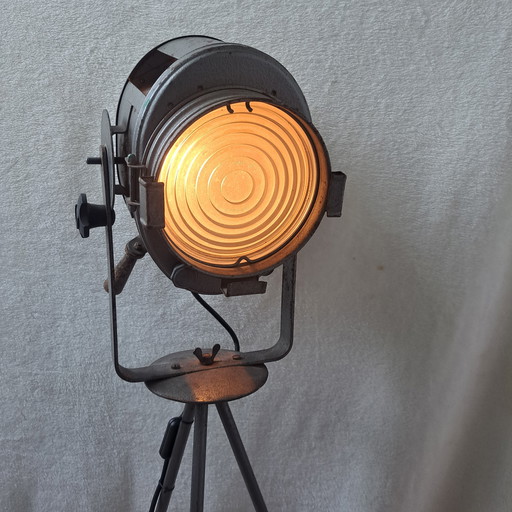 Lampe de théâtre vintage industrielle Cremer sur trépied - Paris