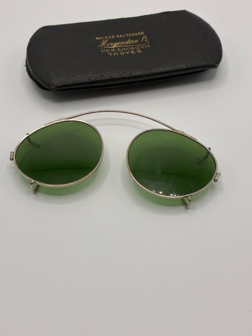 Antike Zwickerbrille – Runde grün getönte Gläser – Maison Balthasar Morgenstern Etui, Troyes – Belle Époque (photo 2 of 3)