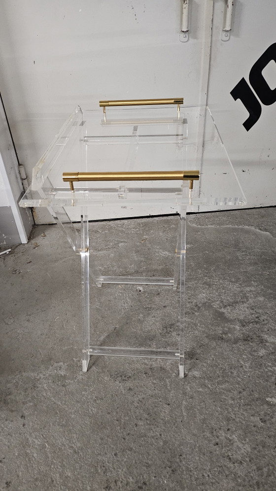 Image 1 of Table d'appoint pliante vintage en acrylique avec plateau.