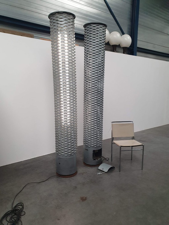 Image 1 of Santa & Cole industriële design lampen entree balie winkel tuin
