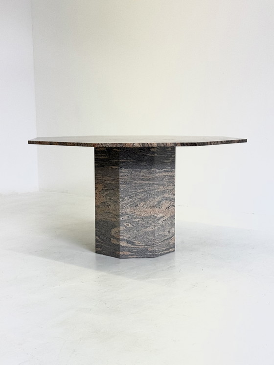 Image 1 of Table de salle à manger octogonale vintage en granit/ pierre naturelle