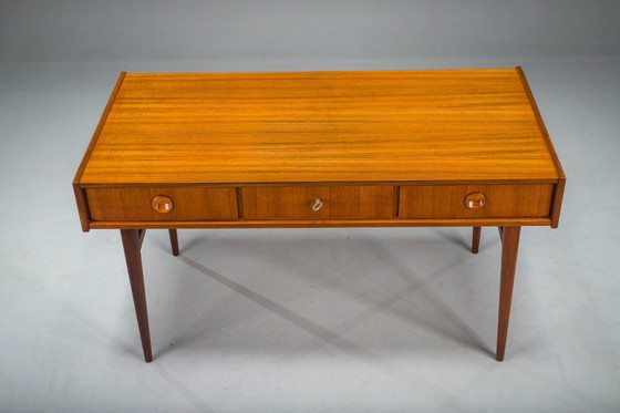 Image 1 of Mid Century Teakholz-Schreibtisch, zugeschrieben Bartels Works, 1960er Jahre