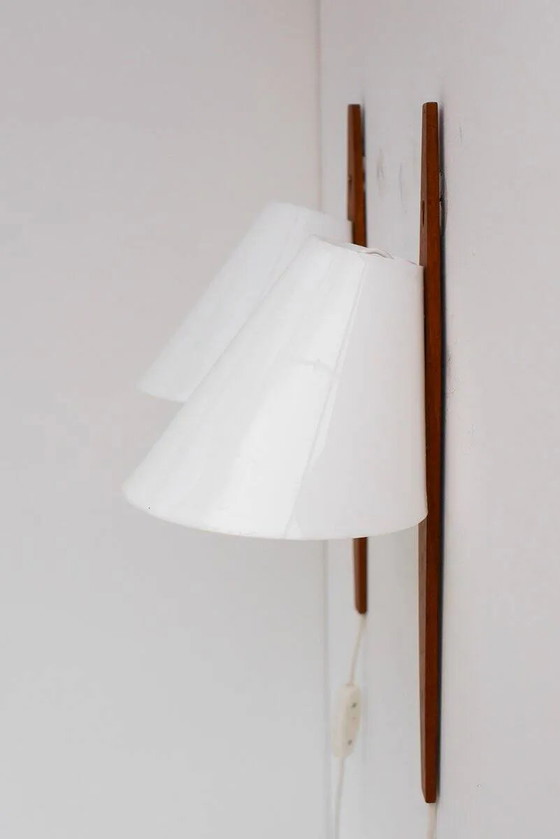 Mid-century moderne Zweedse wandlampen in teak van Uno & Östen Kristiansson voor Luxus, 1975, set van 2 (photo 7 of 21)