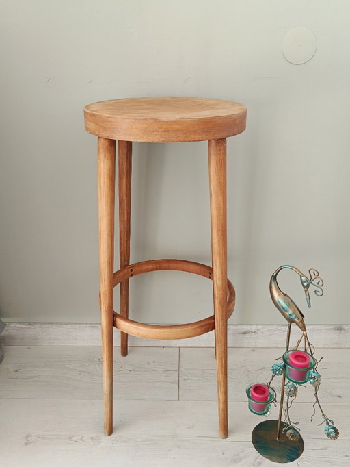 Baumann high stool