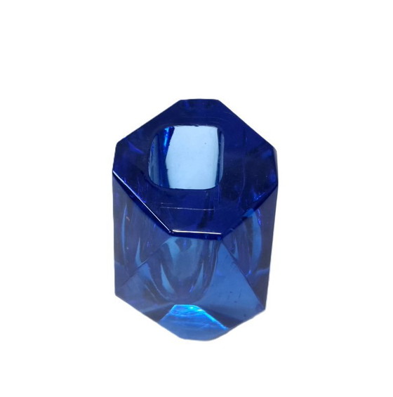 Image 1 of Vaso vintage in vetro blu sfaccettato