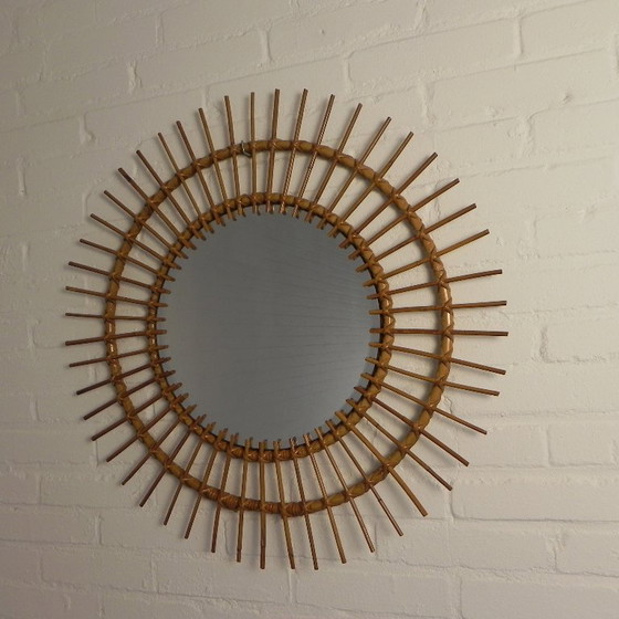 Ronde vintage bamboe spiegel met geslepen glas, jaren 50 (photo 8 of 9)
