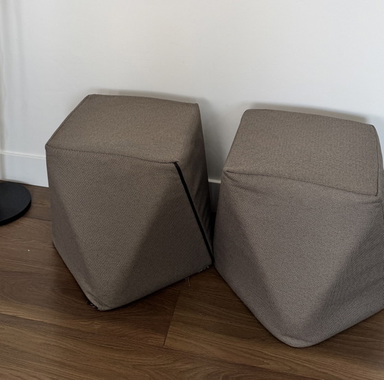 2x Stylish Montis Poufs – Footstools & poufs, Textile (photo 4 of 5)