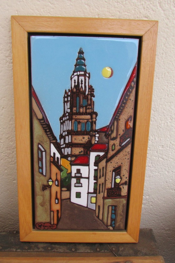 Image 1 of Ingelijst, geglazuurd aardewerk, set van twee, Spaanse kunstenaar