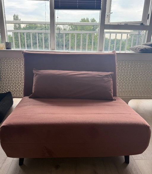 Loveseat en bed in 1