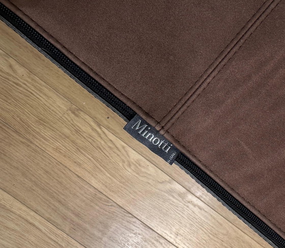 Image 1 of Minotti Divano angolare Allen + Sgabello Davis