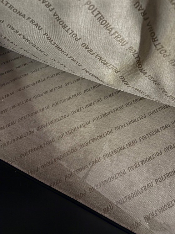 Image 1 of Poltrona Frau Chester leather sofa by Renzo Frau.