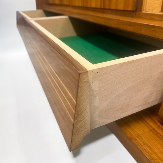 Image 1 of Exclusieve Duitse vintage barkast/woonkamerkast uit de jaren 50, hout in Riva-bootstijl.