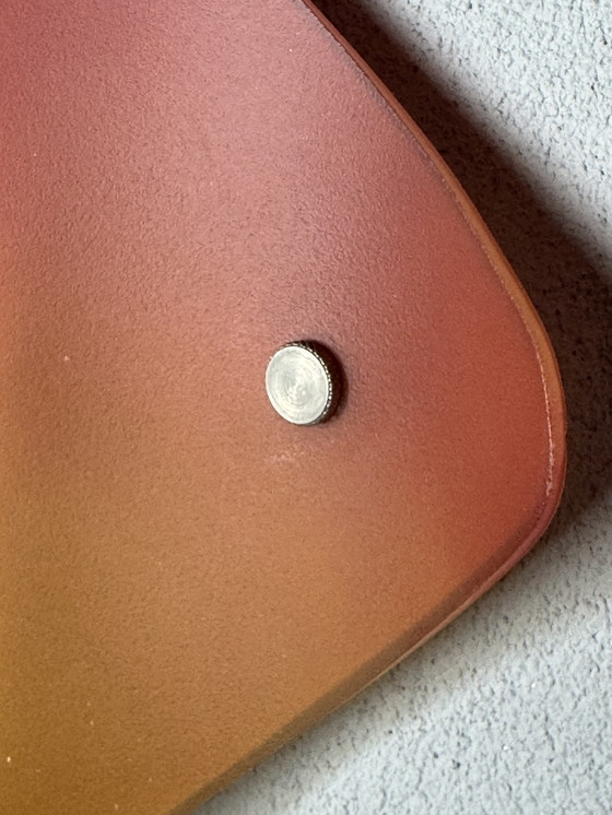 Image 1 of Wandlamp met warm kleurverloop