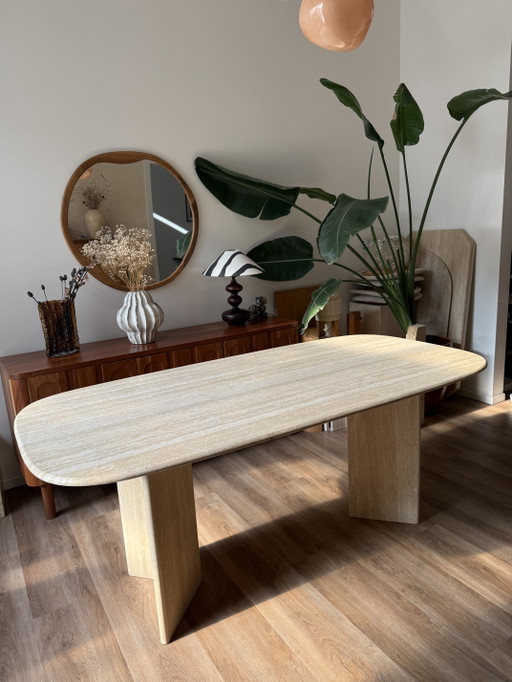 Vintage Travertine Dining Table – eettafels