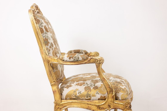 Image 1 of Fauteuil de style Louis XV, avec son dossier à la reine. Époque 1900-1950.