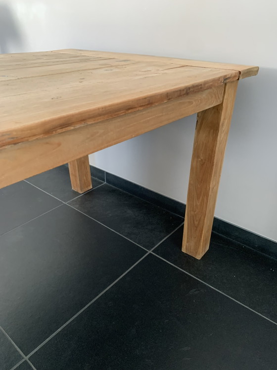 Image 1 of Tafel massief van oude teak. 