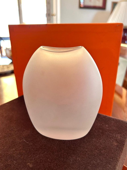 Authentic Hermès "Galet" (Pebble) Vase in White Opaline Glass
