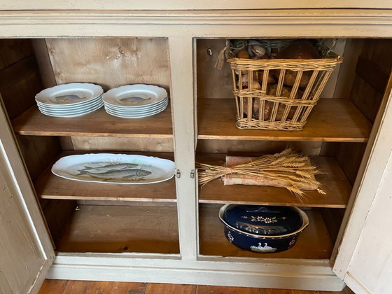 Image 1 of Vitrine haute de cuisine 266 cm, style français