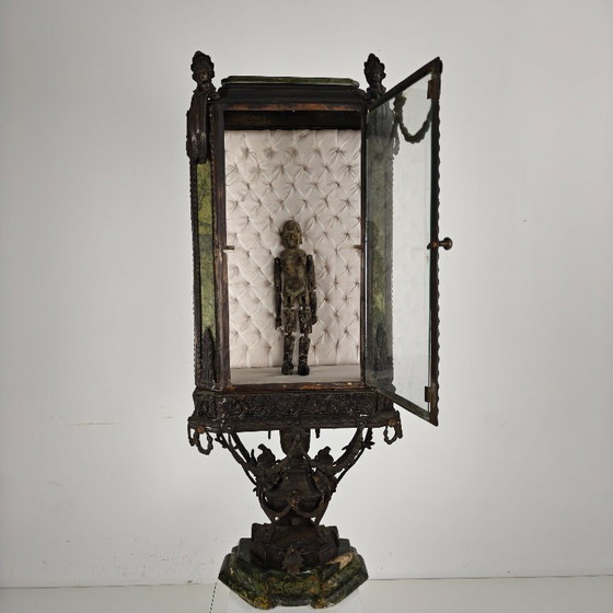 Image 1 of Vetrina continentale in stile Luigi XIV in zinco fuso e marmo verde – inizio XX secolo