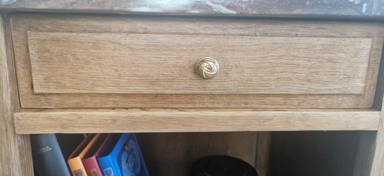 Image 1 of Meuble d’appoint style Art déco- Chêne sculpté- Années 1930