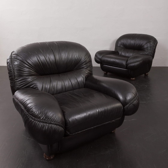 Image 1 of Pair of black leatherette armchairs by Linea Valentini, 1970s