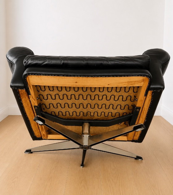 Fauteuil pivotant vintage danois en cuir noir, milieu du siècle, années 1970 – Leather (photo 13 of 13)