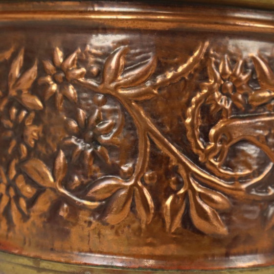 Vaso da fiori vintage in rame Cache Pot Repoussé degli anni Cinquanta – Vasi per piante, Copper (photo 5 of 15)