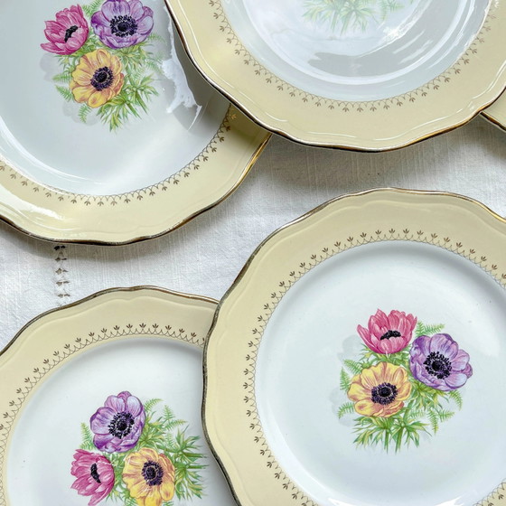 Vintage Porseleinen Dinerborden met Wit, Geel & Gouden Bloemenpatroon, L'Amandinoise "Coopélia" - Vintage (photo 4 of 16)