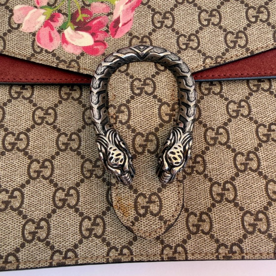 Sac à bandoulière moyen Gucci Dionysus GG Blooms – Sacs a bandouliere (photo 4 of 6)