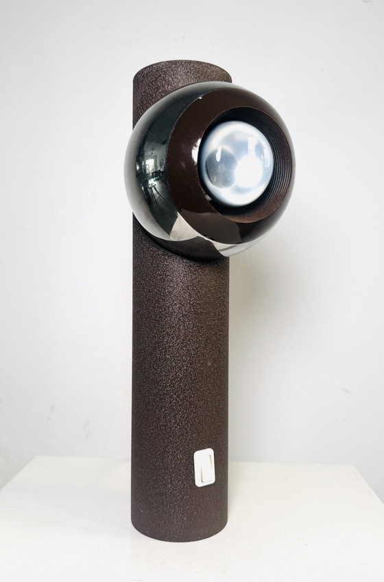 Image 1 of D-2138 LÁMPARA DE MESA CON IMÁN DE RAAK AMSTERDAM, PAÍSES BAJOS, años 80