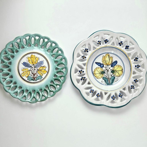 Unique habaner style set of 2 vintage handmade hand-painted hanging wall plates with flower motifs from Hungary