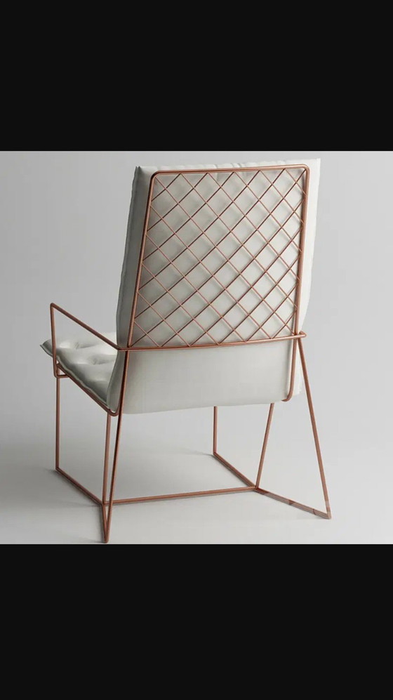Image 1 of Syrma Armchair met bijzettafeltje