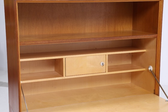 Image 1 of Armoire à linge vintage des années 60 | Mid Century Armoire à vêtements Vintage Armoire à casiers Rétro des années 70 #07-64