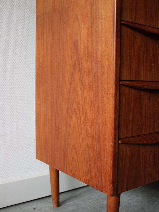 Image 1 of Commode vintage danoise en teck