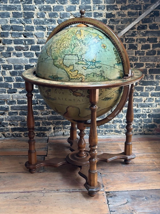 Image 1 of Globo bar de mediados de siglo