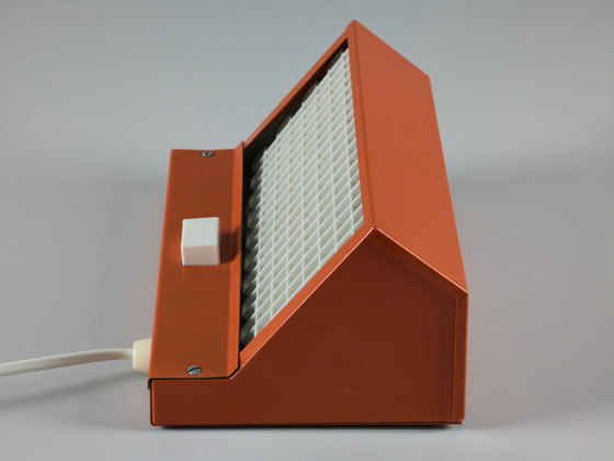 Image 1 of 1970 Vintage ELIDUS Type 9000 Orange Metal Wall Light avec grille en plastique perforée par Björn Svensson.