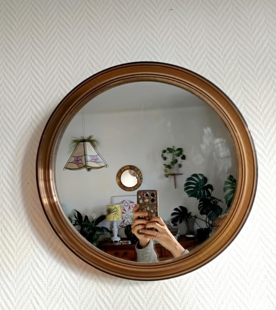 Image 1 of Miroir rond 40cm en plexiglas Gilac 1970 