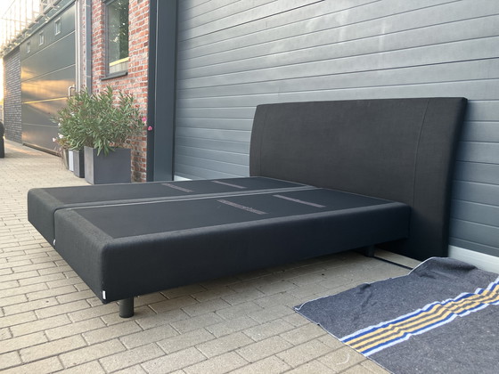 Image 1 of Auping Boxspring 160x200 nero con materassi Auping Cresto in ottime condizioni!